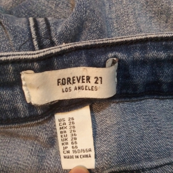 Embroidered F21 jeans - Picture 5 of 5